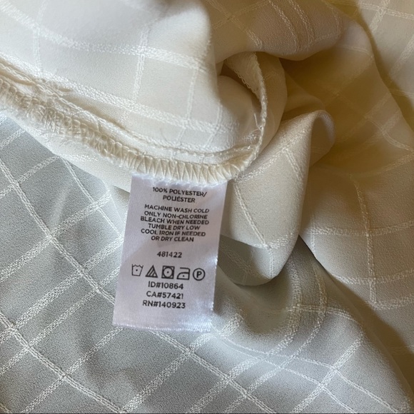 Ivory Loft Blouse - Picture 8 of 8